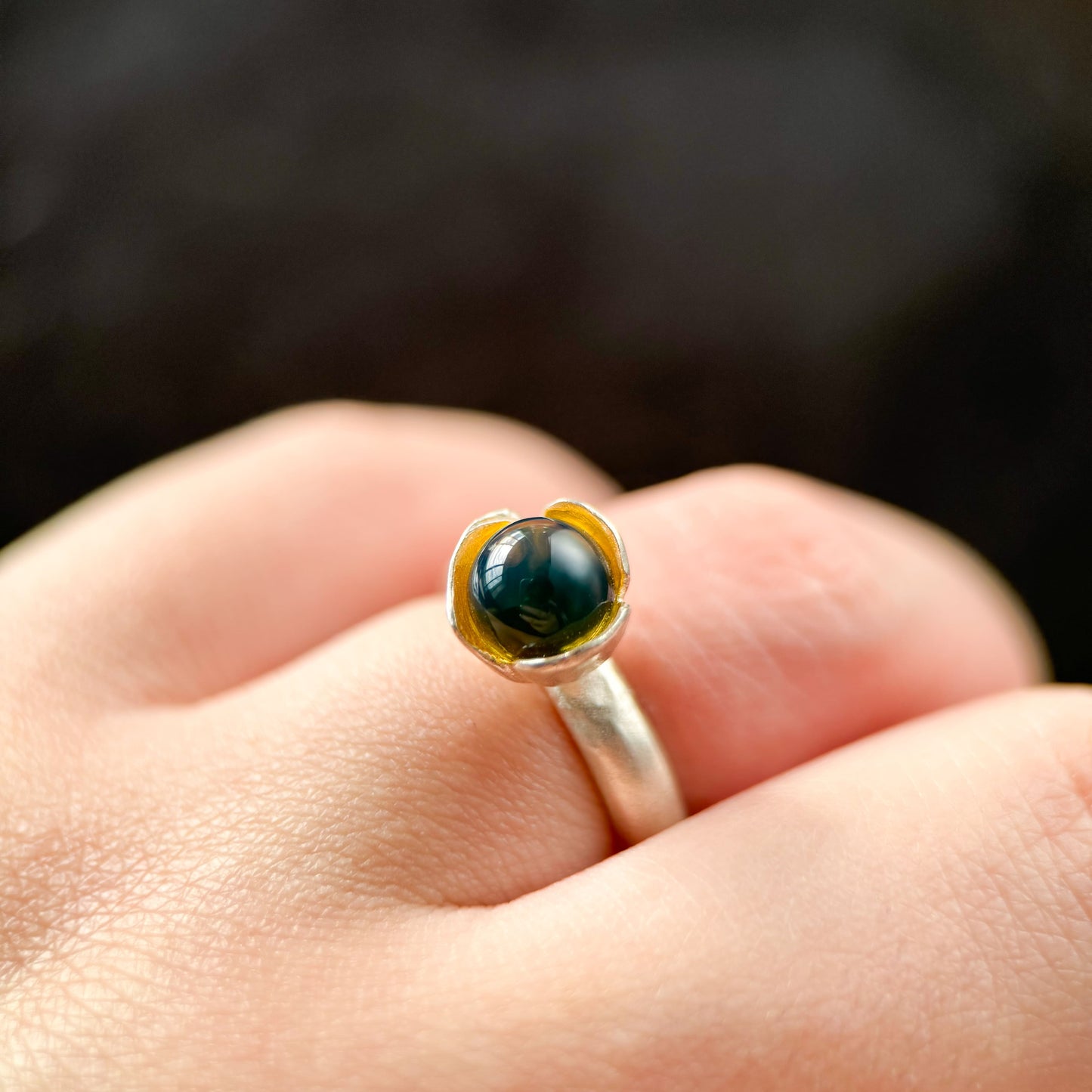 Tulip-Natural Dominican Blue Amber Bead Sky Blue Amber Ring