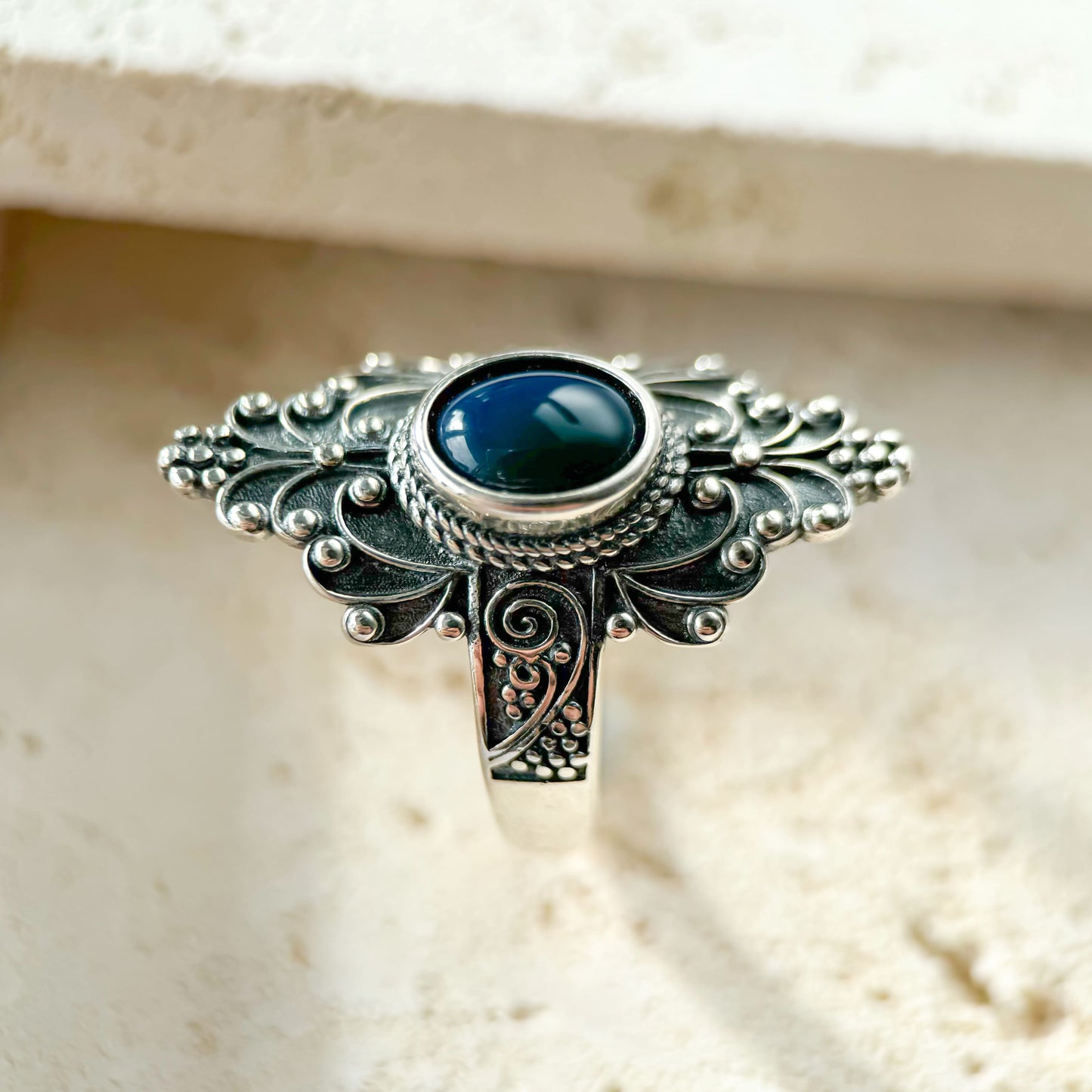 Nepalese Charm - Natural Dominican Blue Amber Sky Blue Amber Egg-shaped Handcrafted Silver Ring