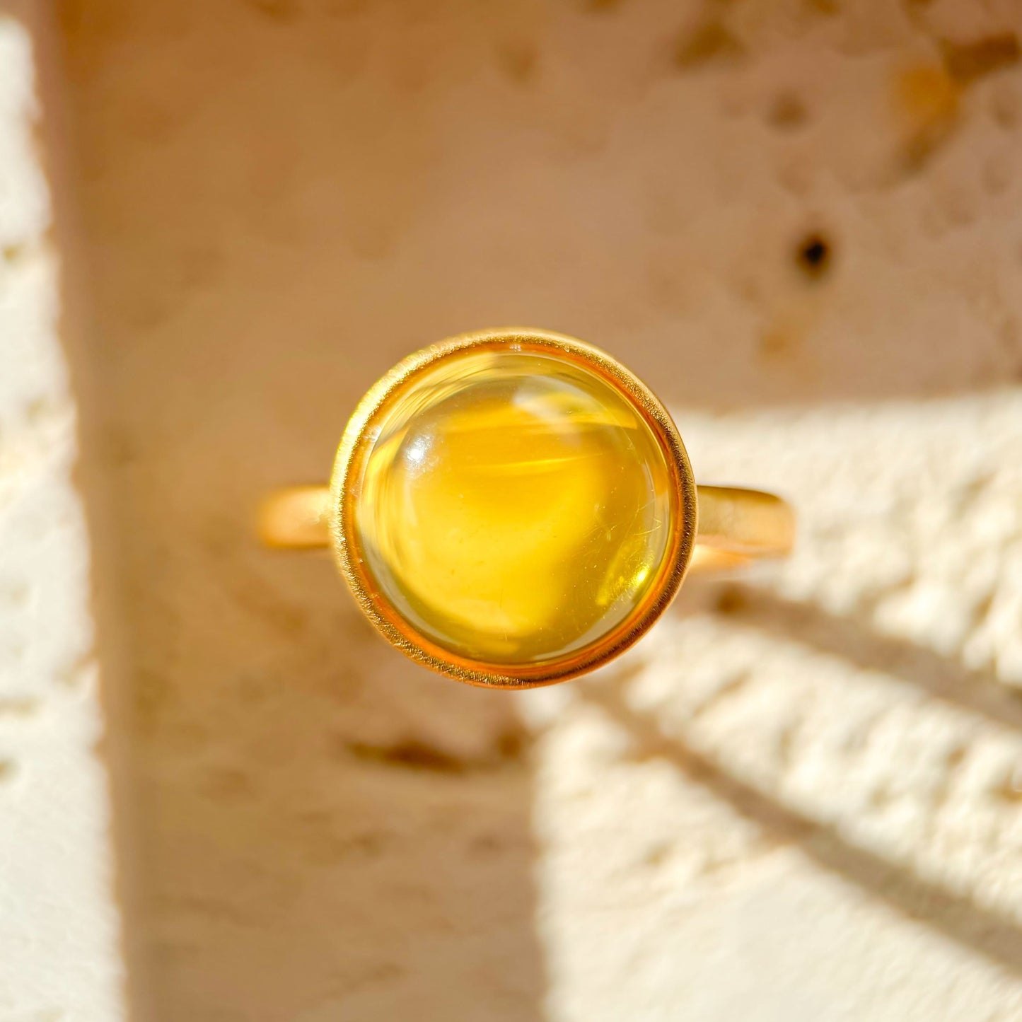 Ink and Wash Screen - Natural Dominican Blue Amber Sky Blue Egg-shaped Amber Traditional Goldsmith Handcrafted Silver Ring