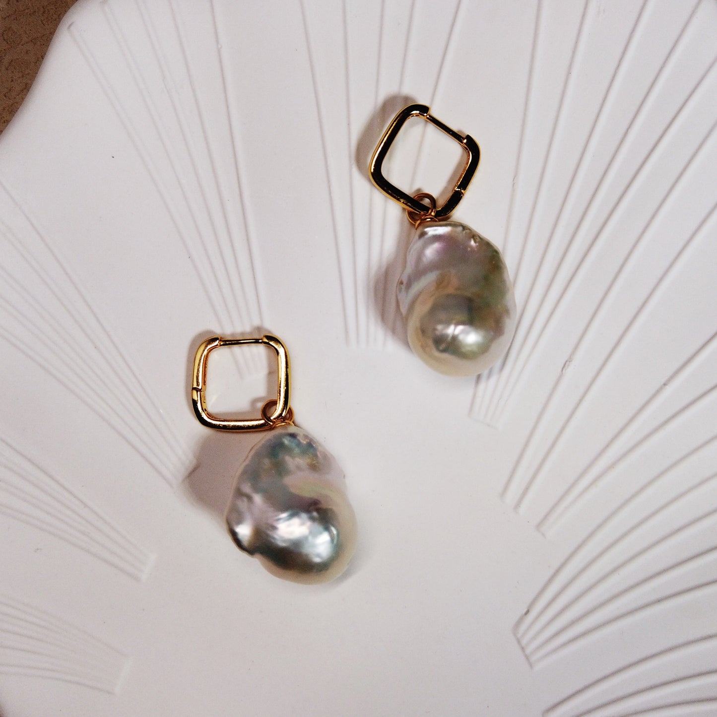 Mermaid's Tears - Freshwater Baroque Pearl Earrings