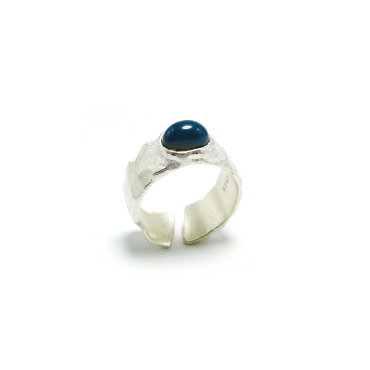 Arbres du matin - Bague artisanale en argent et ambre bleu dominicain naturel